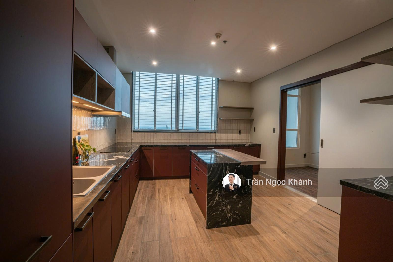 Bán PentHouse Vista Verde, Đường Phan Văn Đáng, 68 tỷ, 455m2, 5PN, 4WC