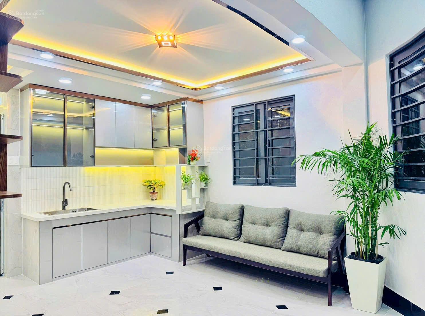 Quận 11, nhà Xóm Đất, gần mặt đường 3/2, nhà mới đón tết, 3 tầng hoàn công đủ, vị trí đẹp thông Quận 11, nhà Xóm Đất, gần mặt đường 3/2, nhà mới đón tết, 3 tầng hoàn công đủ, vị trí đẹp thông