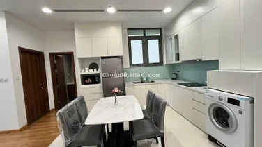 Cho thuê căn hộ chung cư Imperial 360 Giải Phóng, Thanh Xuân 110m2 3PN full đồ 15tr.