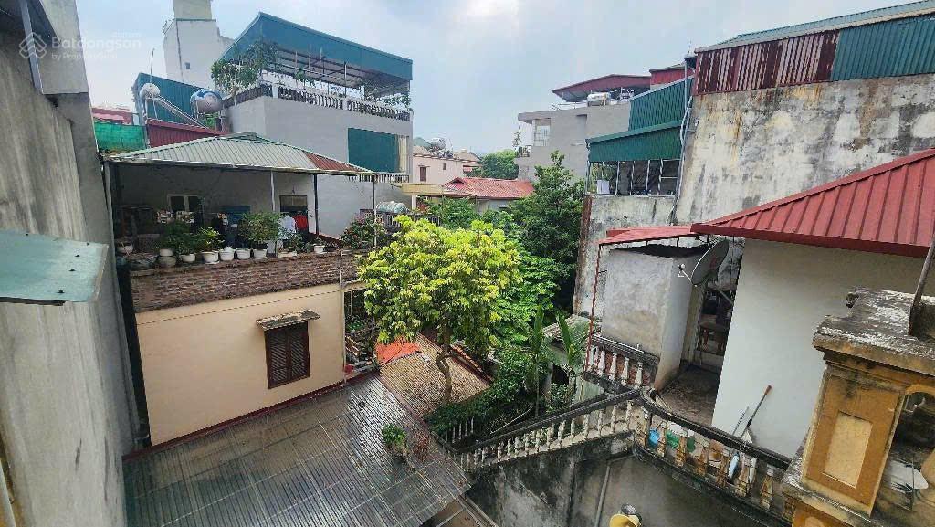 BÁN NHÀ THUỴ KHUÊ, TÂY HỒ | 35M2 x 4 TẦNG | 30M RA MẶT PHỐ | GIÁ 7,5 TỶ