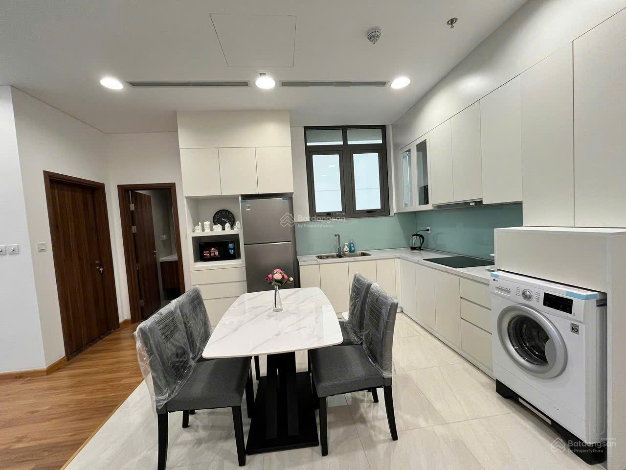 Cho thuê căn hộ chung cư Imperial 360 Giải Phóng, Thanh Xuân 110m2 3PN full đồ 15tr.