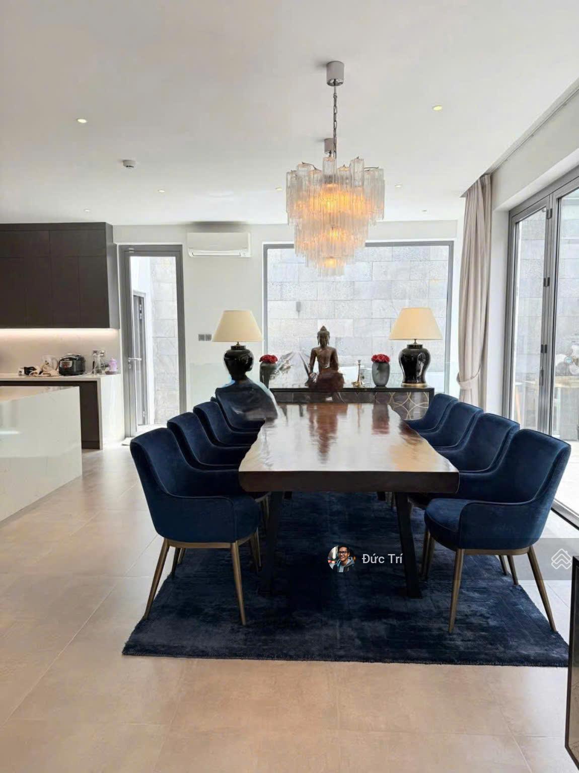 Siêu phẩm villa hồ bơi Nguyễn Văn Hưởng, Thảo Điền DT 9.5x18m hầm 4 tầng giá giảm về 65 tỷ