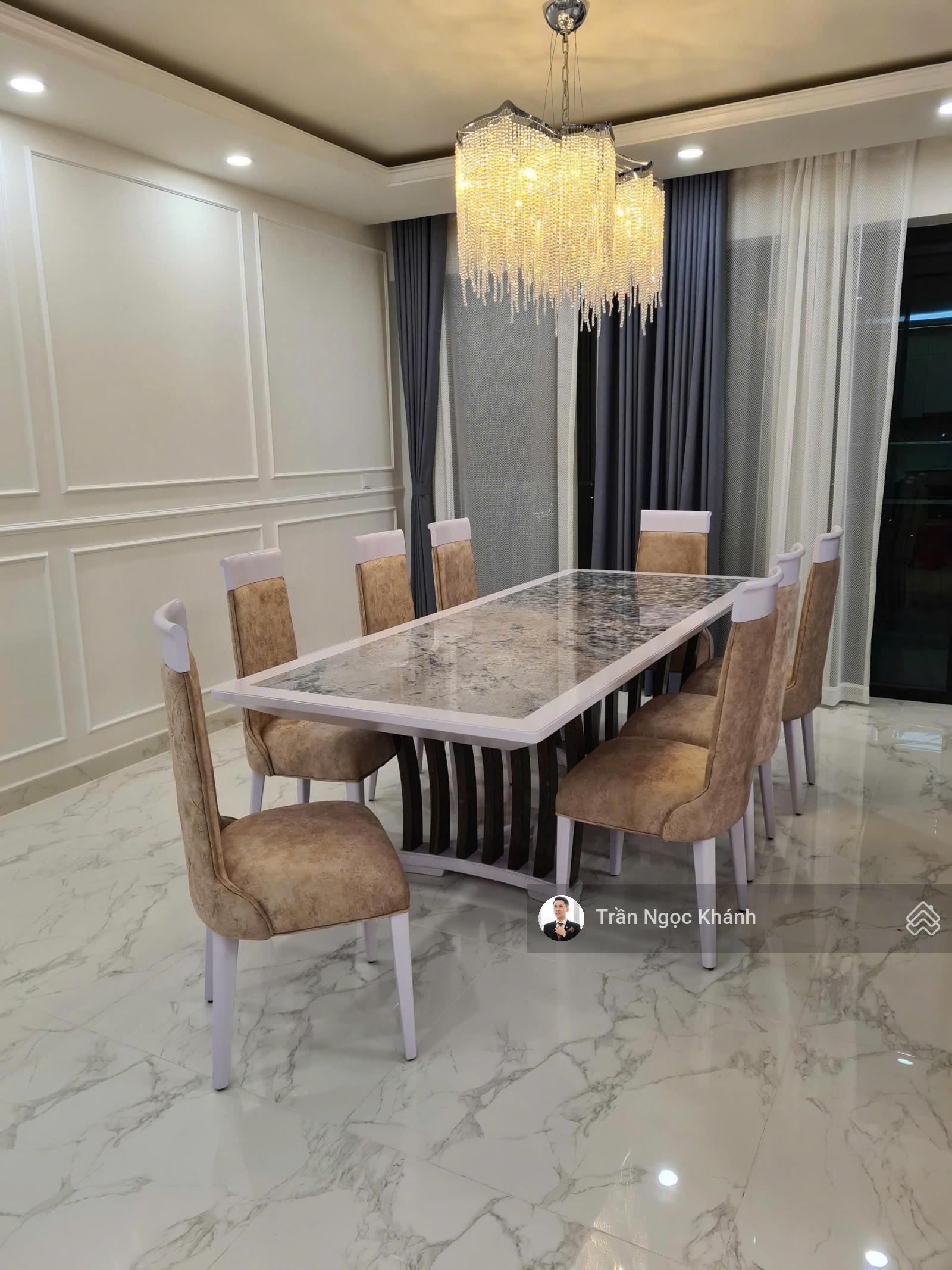 Cho thuê SkyMansion 4PN, 4WC ở Feliz En Vista, 125 triệu, 239m2, Thạnh Mỹ Lợi, Q2, HCM