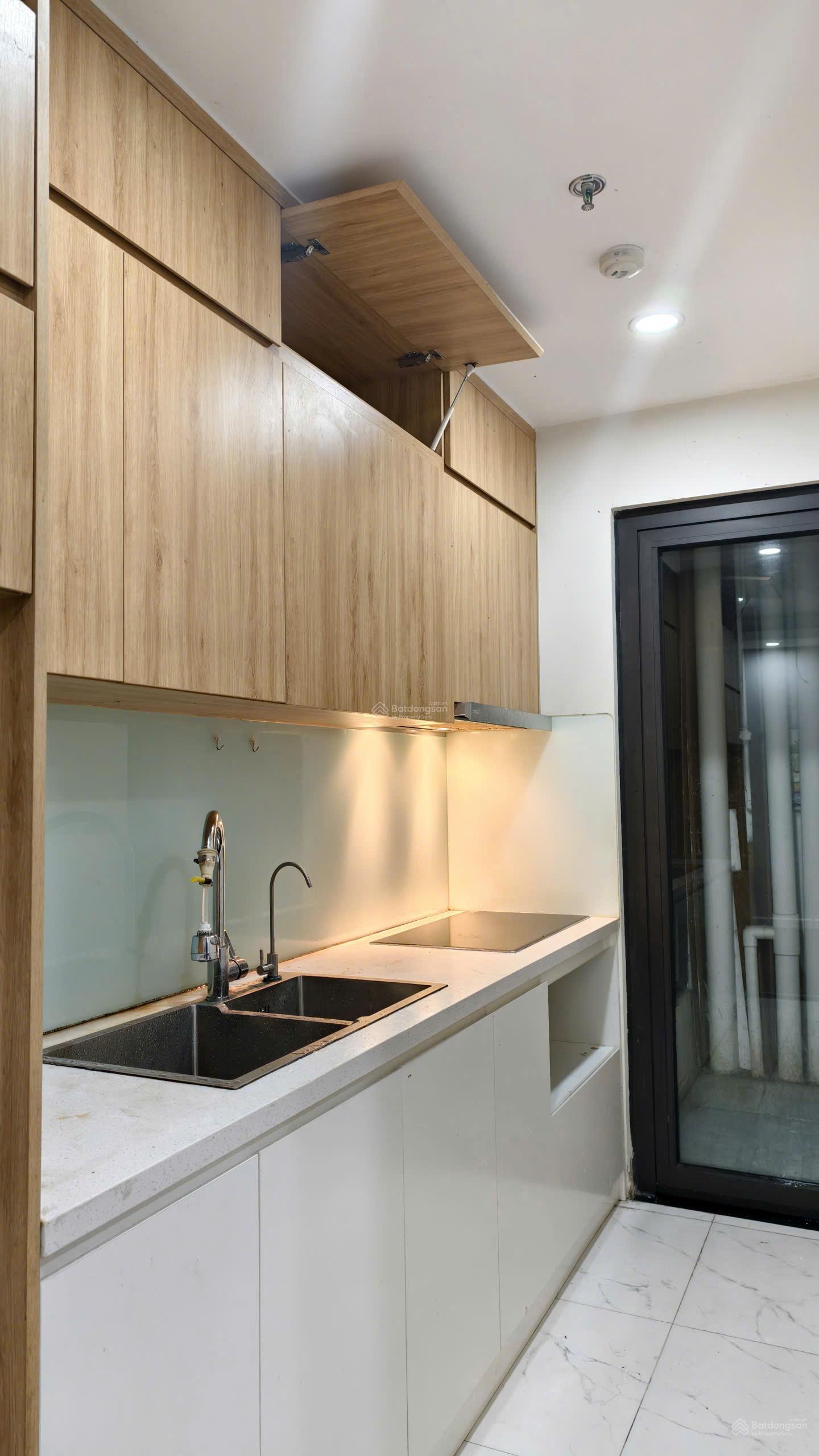 Cho thuê căn hộ chung cư Gelexia 885 Tam Trinh, Yên Sở 90m2 3PN full đồ 11.5tr 0866 894 ***