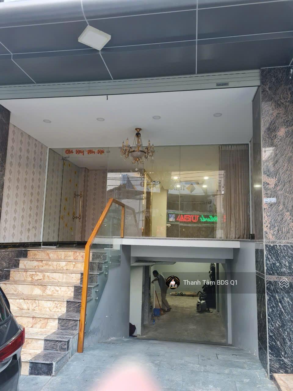 Bán tòa nhà mặt tiền Lý Tự Trọng - DT: 4.2x20m - 4 lầu - HĐT: 150 triệu/tháng - 60 tỷ