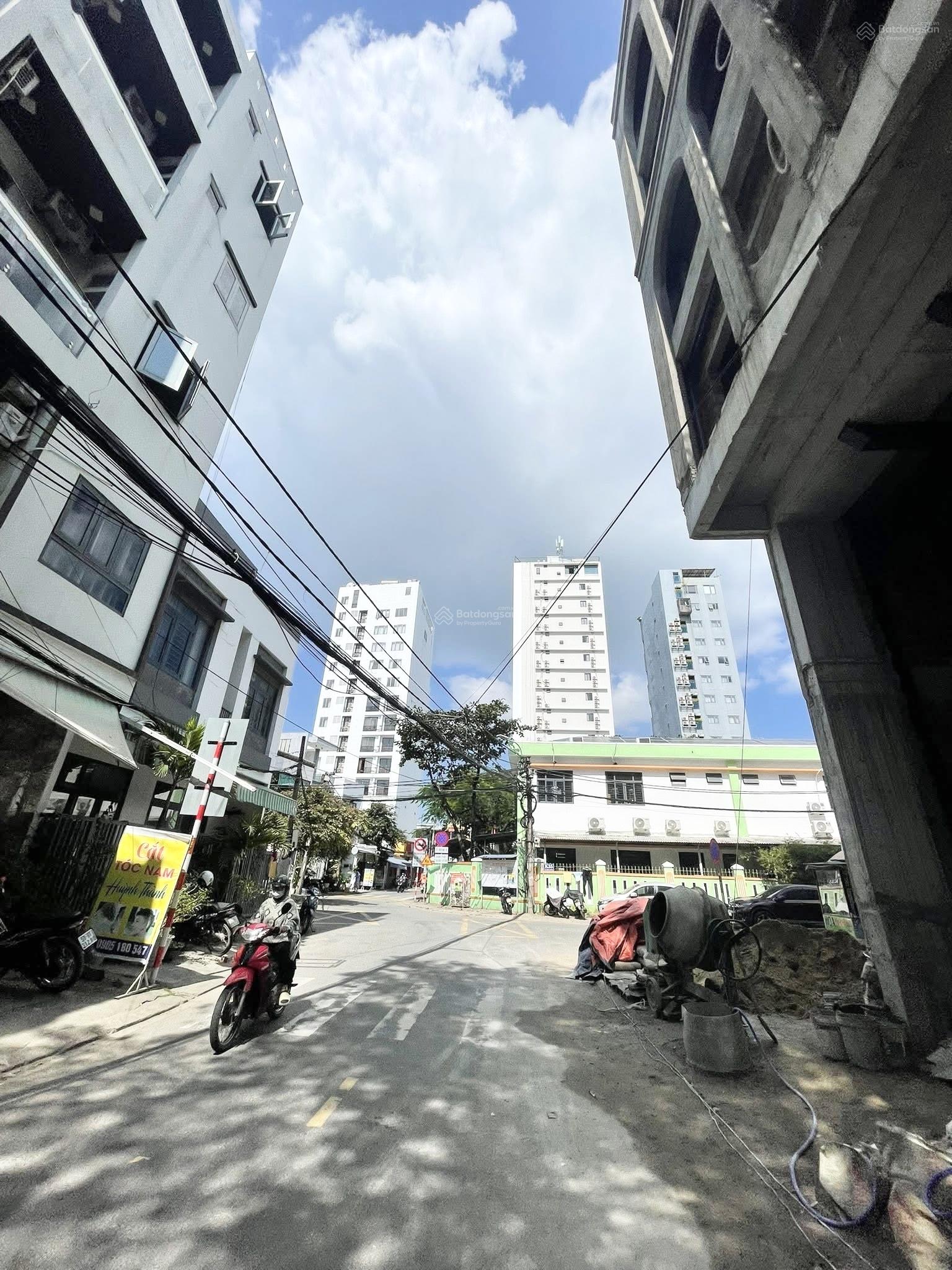 Bán 2 sản phẩm MT Tô Hiến Thành thông ra Nguyễn Văn Thoại, Võ Văn Kiệt. DT : 100m2, 131m2