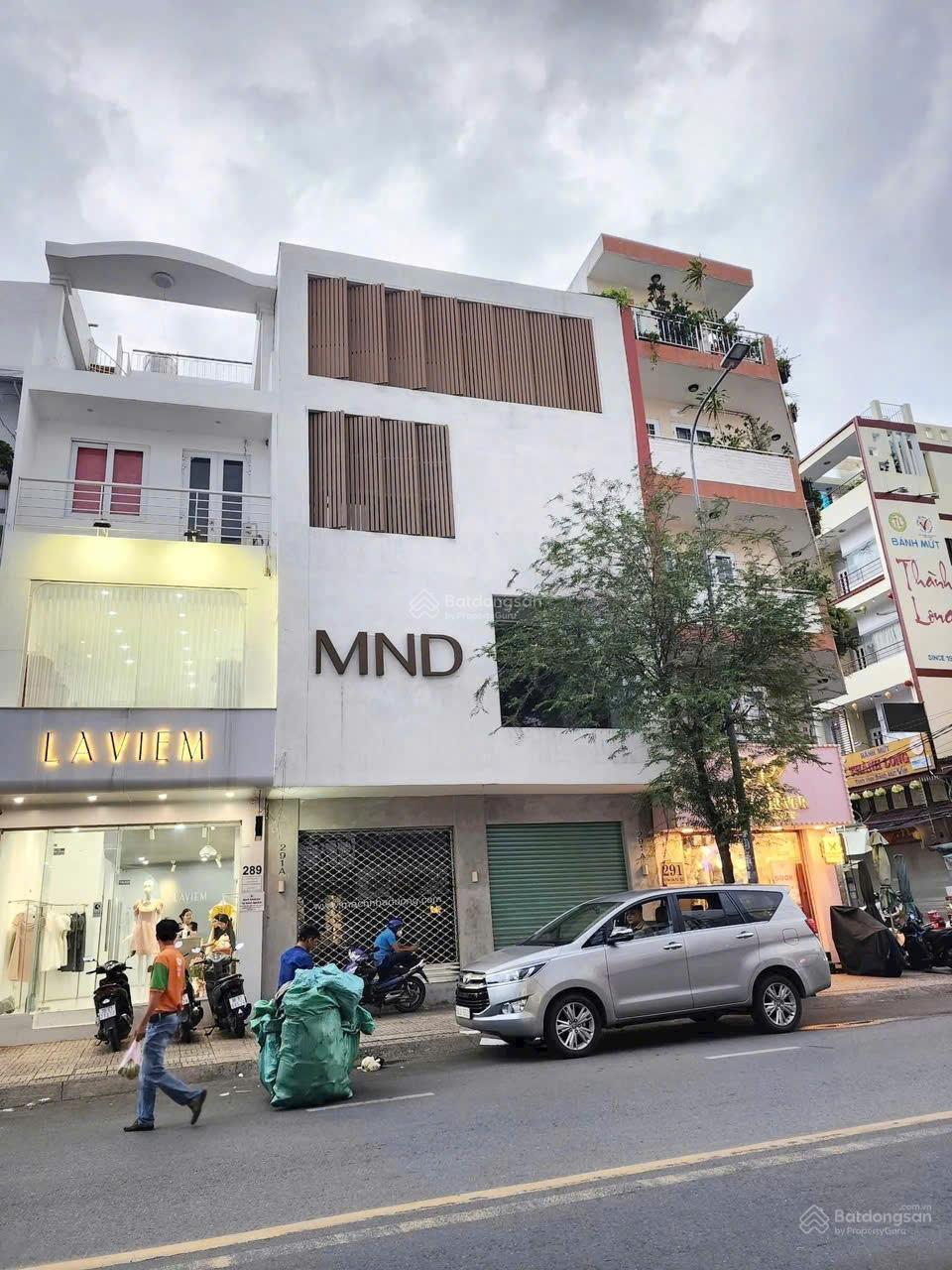 Bán gấp căn nhà mặt tiền đường Hoàng Quốc Việt, Quận 7 (6x30m) 3 tầng, HĐT 50 tr/t, Giá chỉ 19 tỷ Bán gấp căn nhà mặt tiền đường Hoàng Quốc Việt, Quận 7 (6x30m) 3 tầng, HĐT 50 tr/t, Giá chỉ 19 tỷ