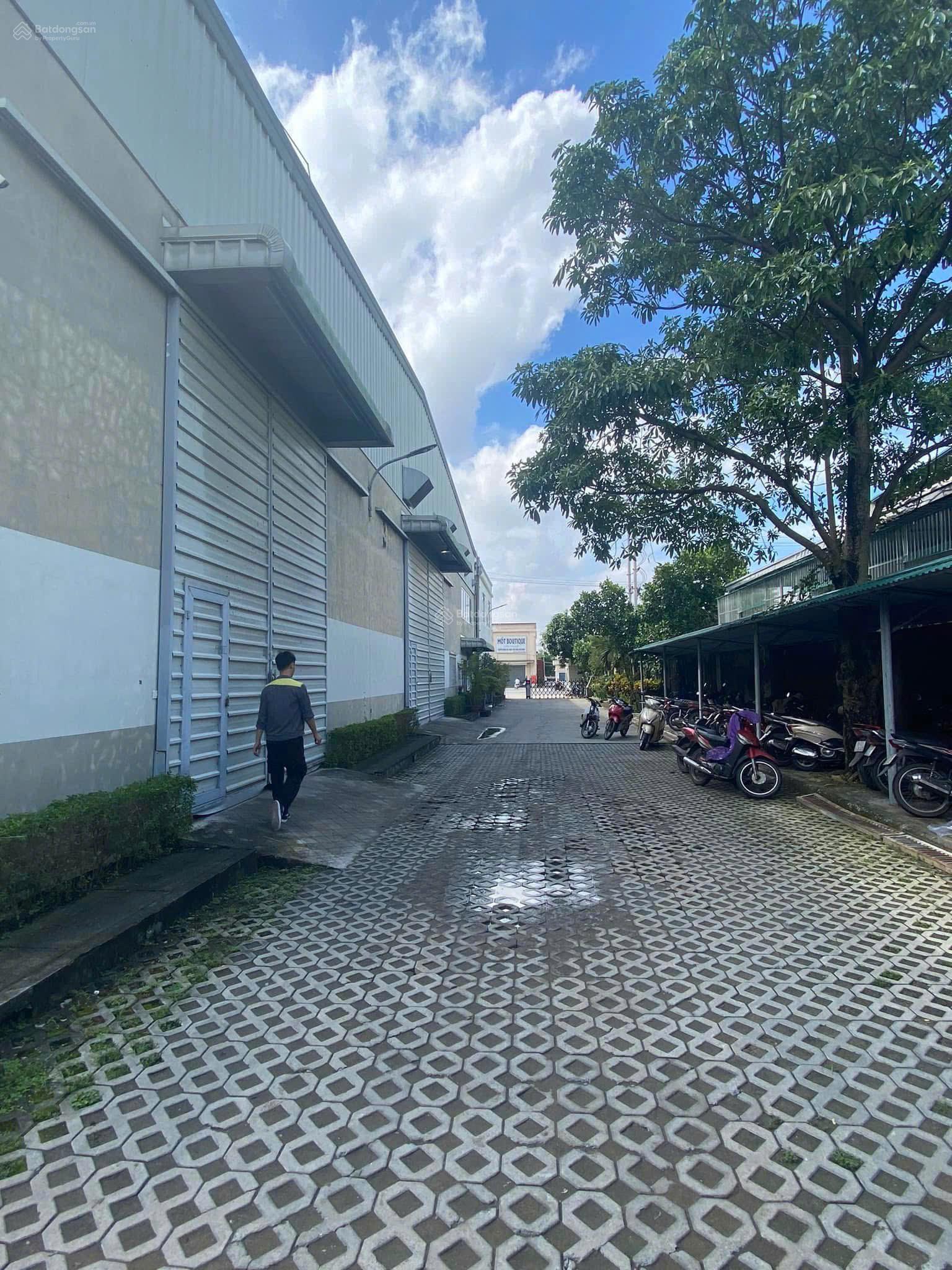 Cho thuê kho đường Thụy Phương , Bắc Từ Liêm 300m2 - 500m2 pccc LH 0989 031 *** Cho thuê kho đường Thụy Phương , Bắc Từ Liêm 300m2 - 500m2 pccc LH 0989 031 ***