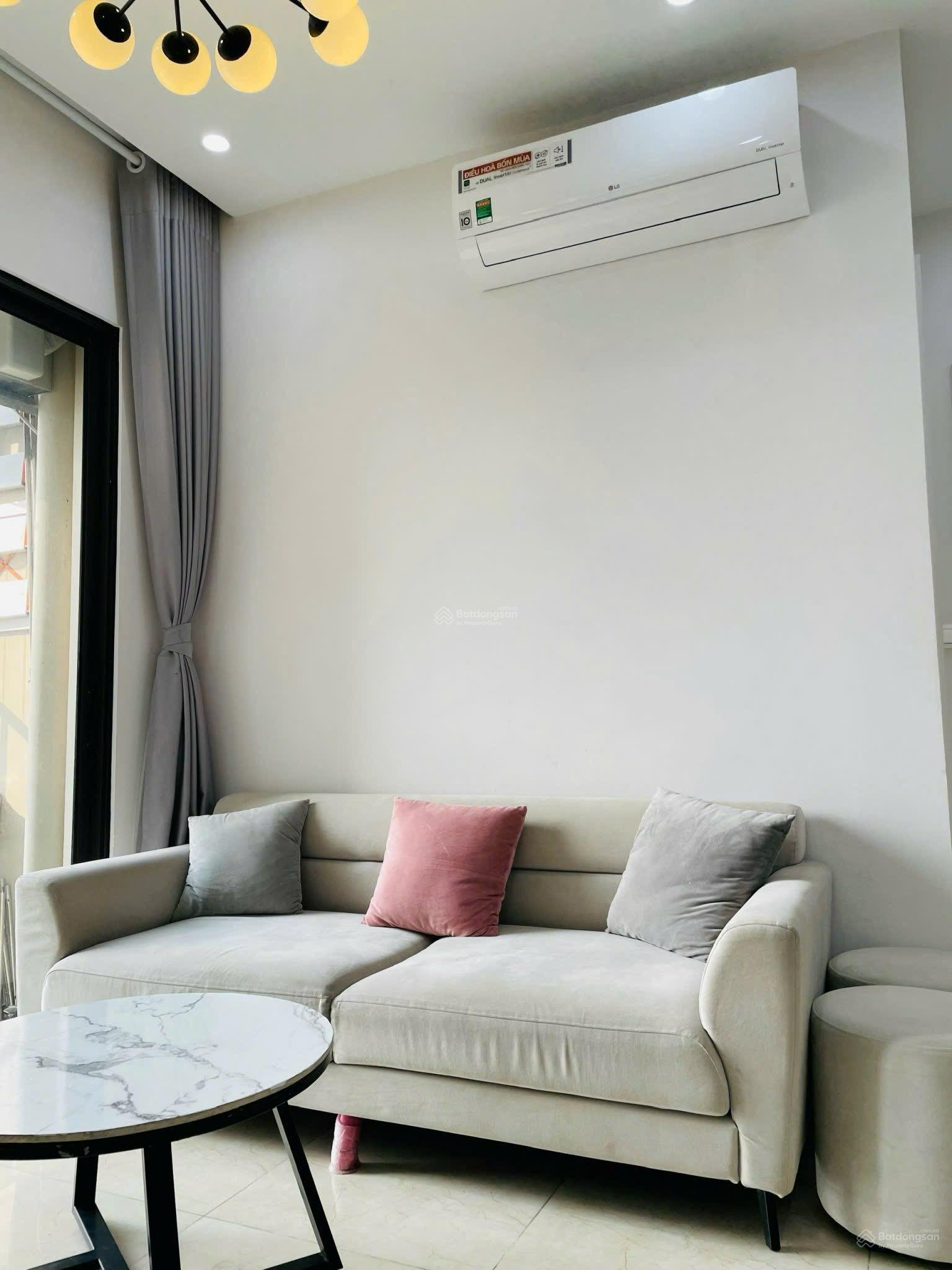 Bán căn hộ chung cư sổ đỏ chính chủ 73m2 , 2pn , 2 vs , full nội thất 9,1 tỷ