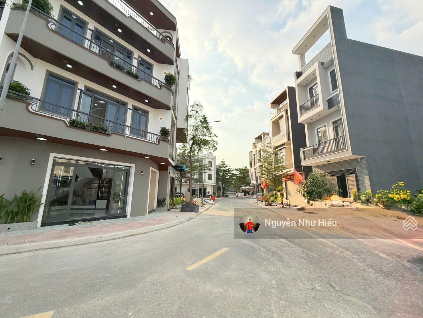 Bán nhà 2 mặt tiền, KDC Lộc Phát gần Aeon Mall đường Quốc Lộ 13, p.Thuận Giao, Tp.Thuận An