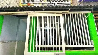Nhà 2 Tầng Gần Chợ. Cách TTTM Vincom Chỉ 3P. DT: 108M2 (4x 27M). ODT: 73M2. Gồm 3PN- 2WC. Giá: 3.7