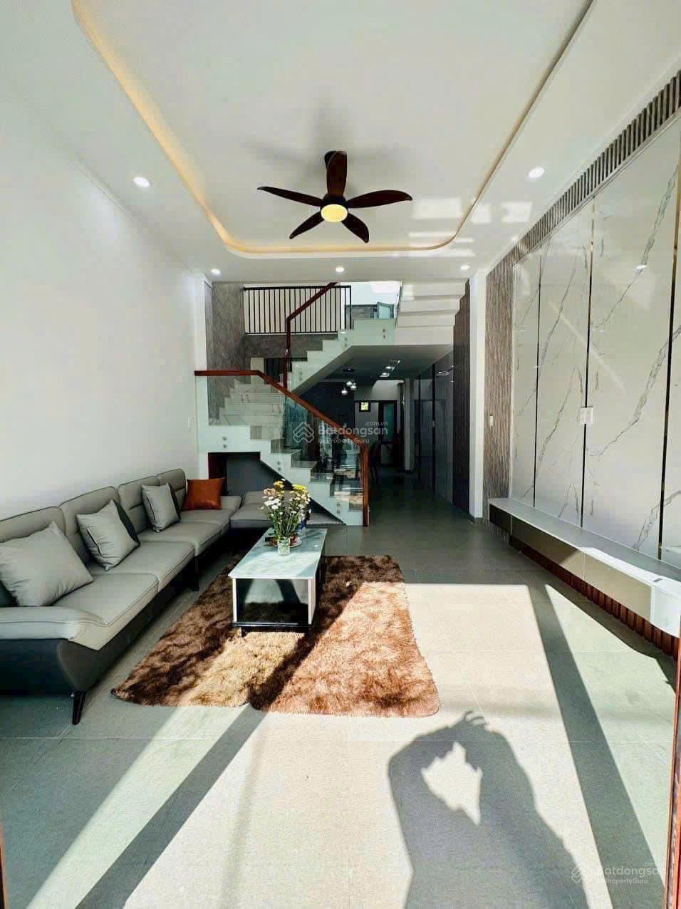 Bán nhà 1T1L, sổ hoàn công, đường oto, gần chợ Tân Phong, chỉ 3tỷ050 Bán nhà 1T1L, sổ hoàn công, đường oto, gần chợ Tân Phong, chỉ 3tỷ050