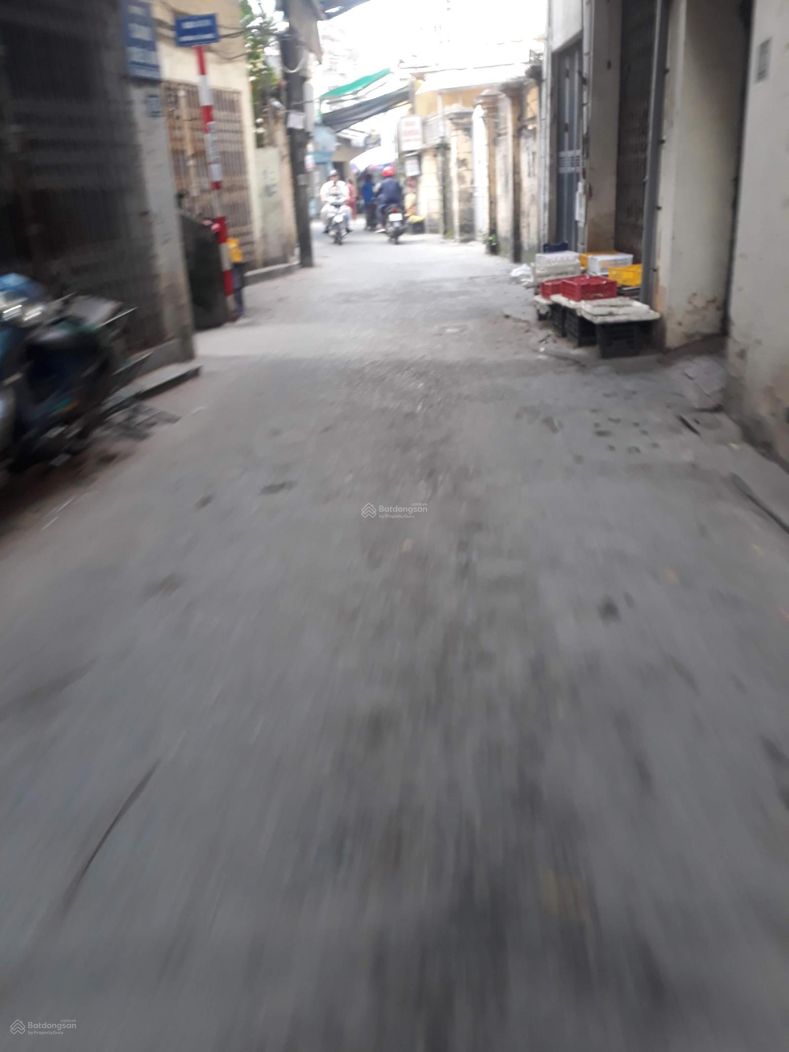 Bán 75 m2 đất phú diễn gân trường đai học tài nguyên môi trường .mt. 4,4 m . Ô tô cách 50m (sdcc)