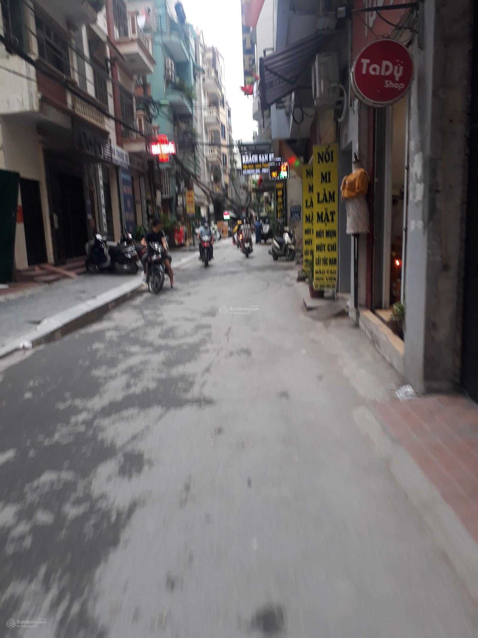 Bán 75 m2 đất phú diễn gân trường đai học tài nguyên môi trường .mt. 4,4 m . Ô tô cách 50m (sdcc)