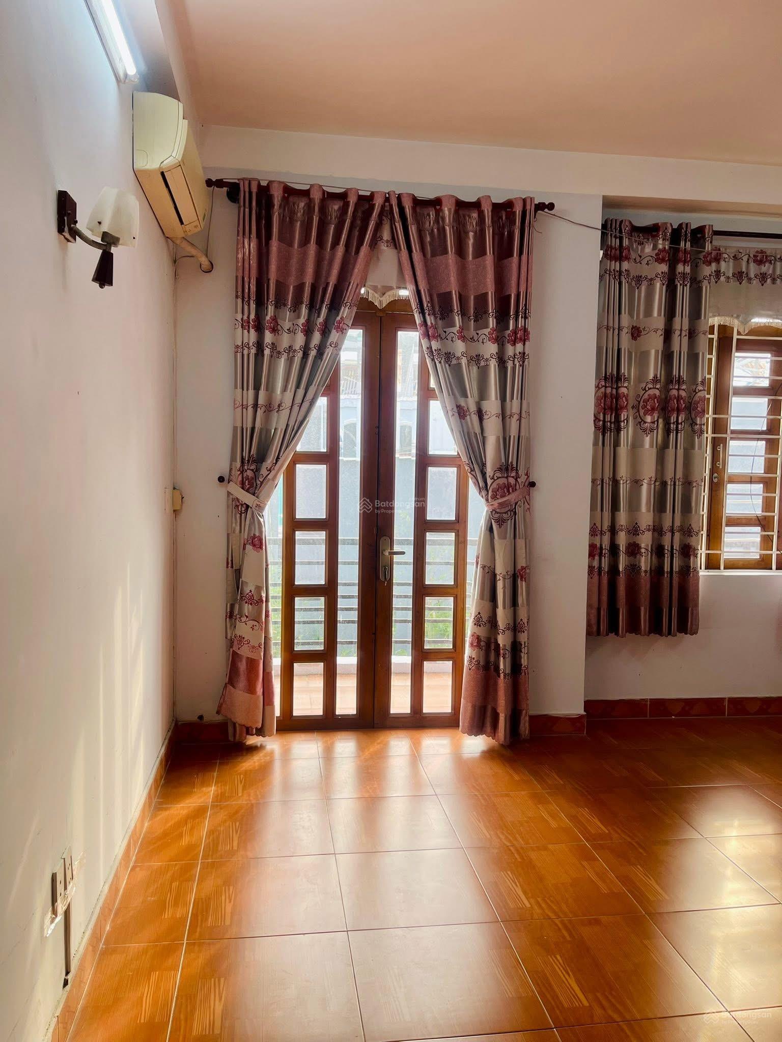 NHÀ RỘNG CÓ NỘI THẤT 5*16m 3LẦU TUM ST 4PN 3WC HXH QUANG TRUNG