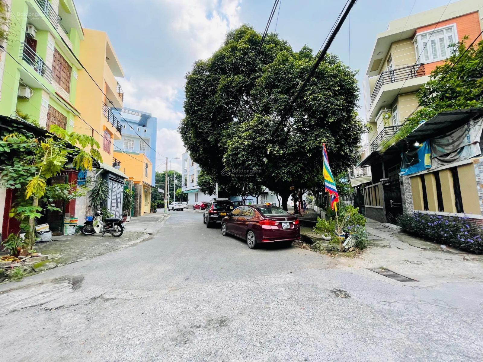 Giá tốt - vị trí đẹp lô đất ngay ĐH Ngân Hàng 186m2 ngang 5.5m - đường thông ô tô tránh Giá tốt - vị trí đẹp lô đất ngay ĐH Ngân Hàng 186m2 ngang 5.5m - đường thông ô tô tránh