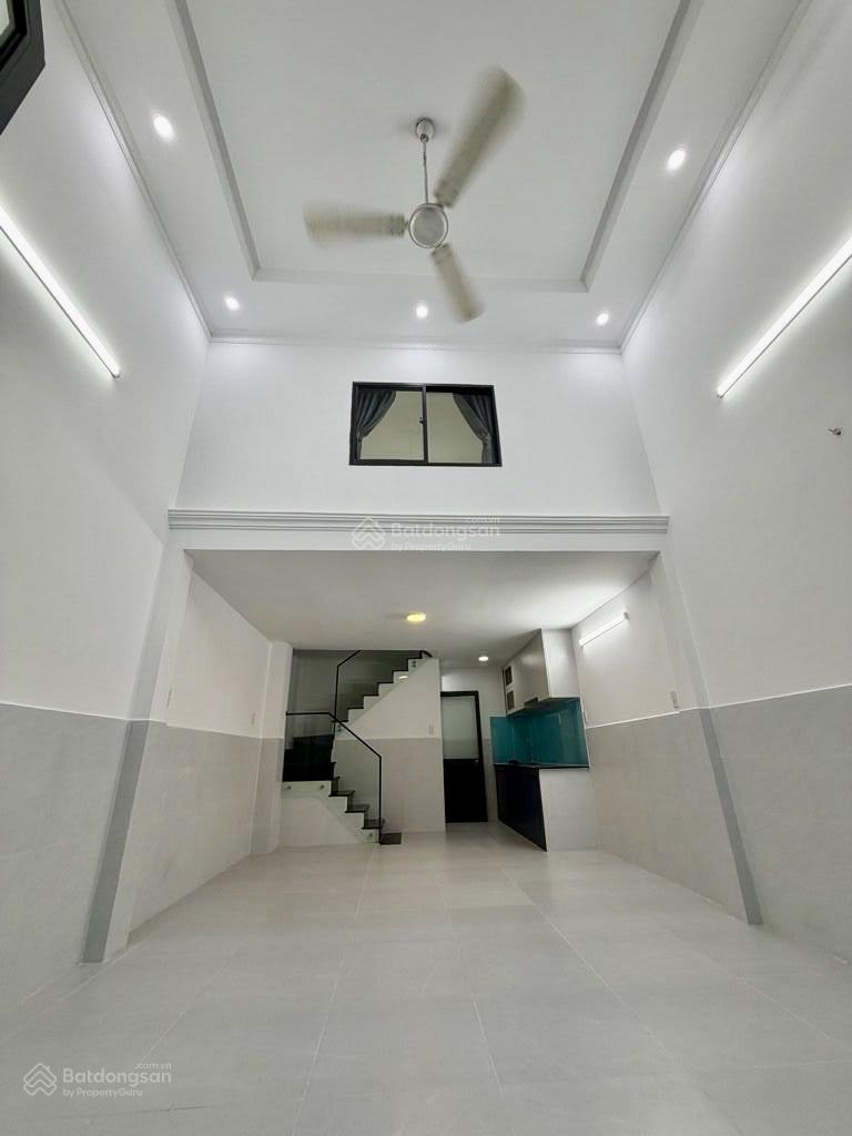 Giảm 100tr - 1 BƯỚC RA MẶT TIỀN - KHU VIP VƯỜN LÀI - XE HƠI THOÁNG - 2 Tầng - 3PN - DT: 4 x 10