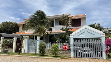 Bán 244m2 biệt thự Mũi Né Domaine view biển view công viên