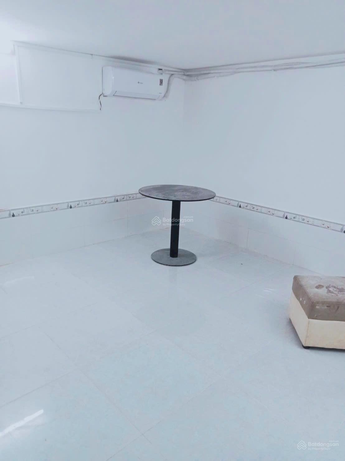 2 tầng Huỳnh Tấn Phát ngay trường học Lâm Văn Bền thị trấn Nhà Bè, trước nhà 3.5 m, tầng 2 máy lạnh 2 tầng Huỳnh Tấn Phát ngay trường học Lâm Văn Bền thị trấn Nhà Bè, trước nhà 3.5 m, tầng 2 máy lạnh