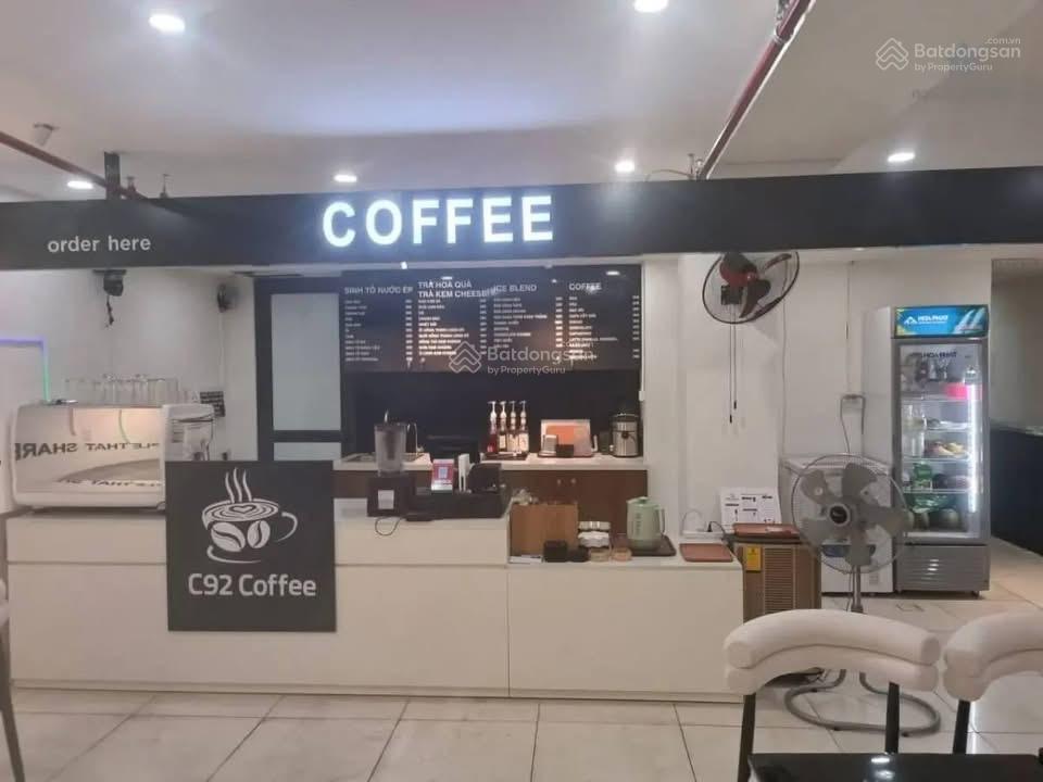 Cho thuê nhà mặt phố Dương Khuê,diện tích sử dụng:145m2, mặt tiền :4,2m, phố sầm uất,phố sinh viên Cho thuê nhà mặt phố Dương Khuê,diện tích sử dụng:145m2, mặt tiền :4,2m, phố sầm uất,phố sinh viên