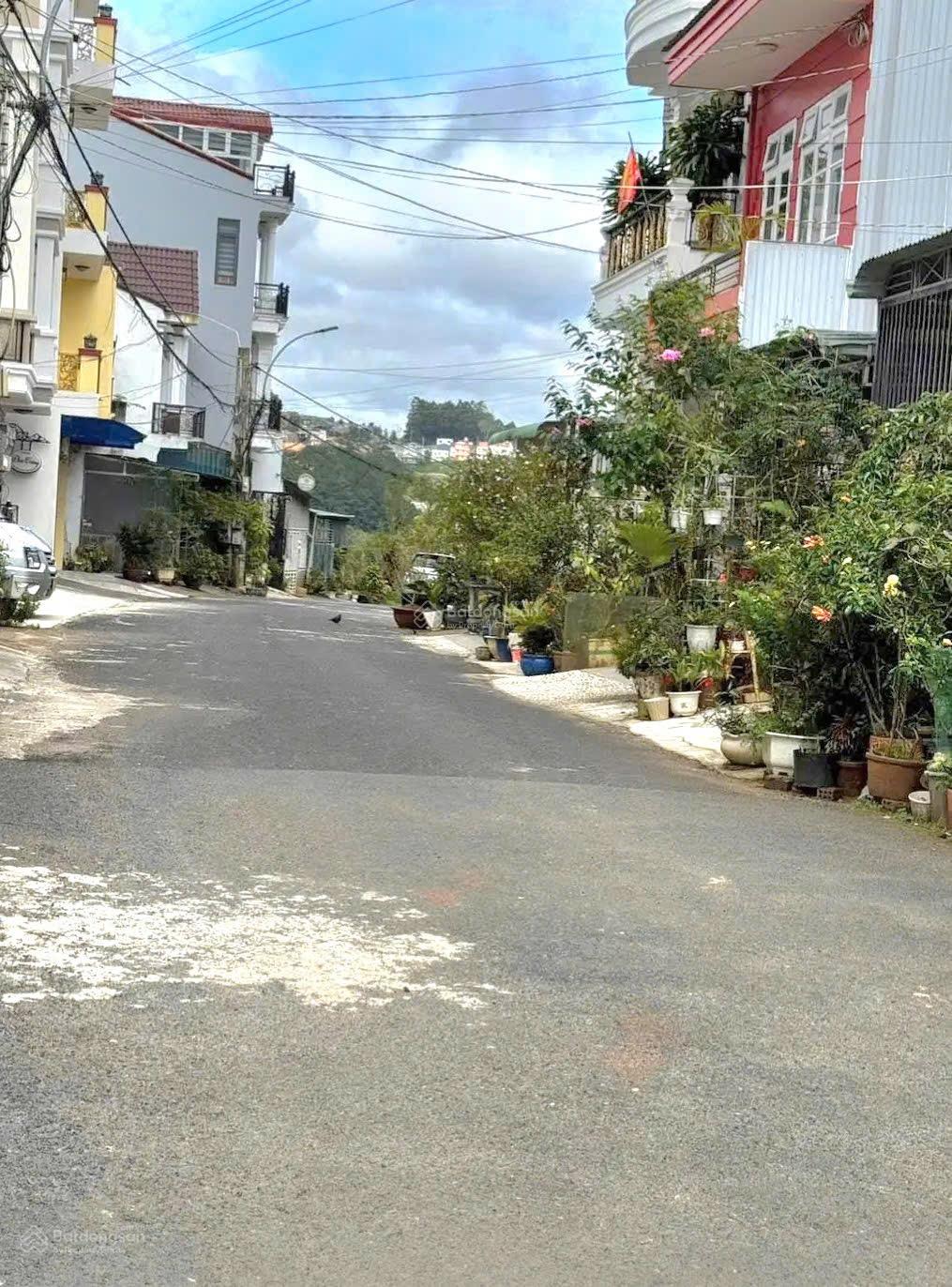 NHÀ KQH AN SƠN 100m2- SỔ RIÊNG  Ô TÔ ĐẬU TRƯỚC NHÀ  GIÁ TỐT 7,6 TỶ