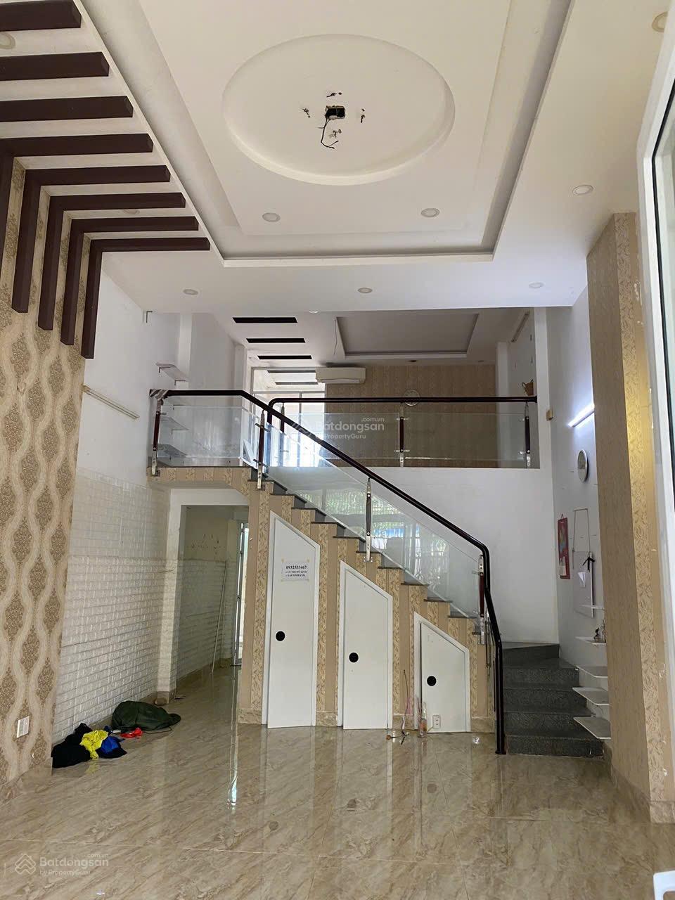 BÁN NHÀ MT LÝ NHÂN TÔNG-ĐƯỜNG 7m5 . CẨM LỆ