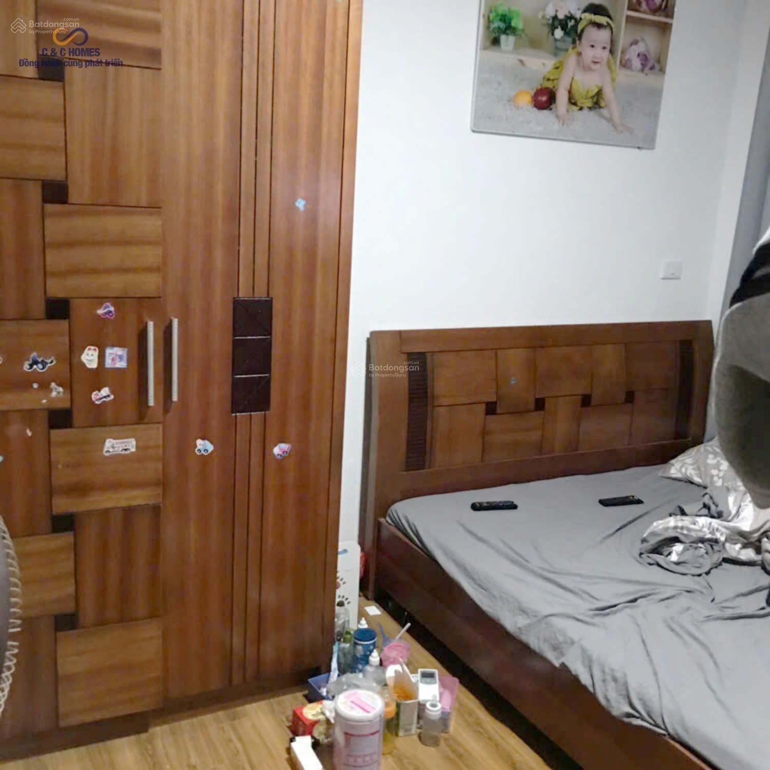 Cho thuê căn 2PN góc - 65m2, có một số đồ như ảnh, vào ở luôn. LH 0813 489 ***