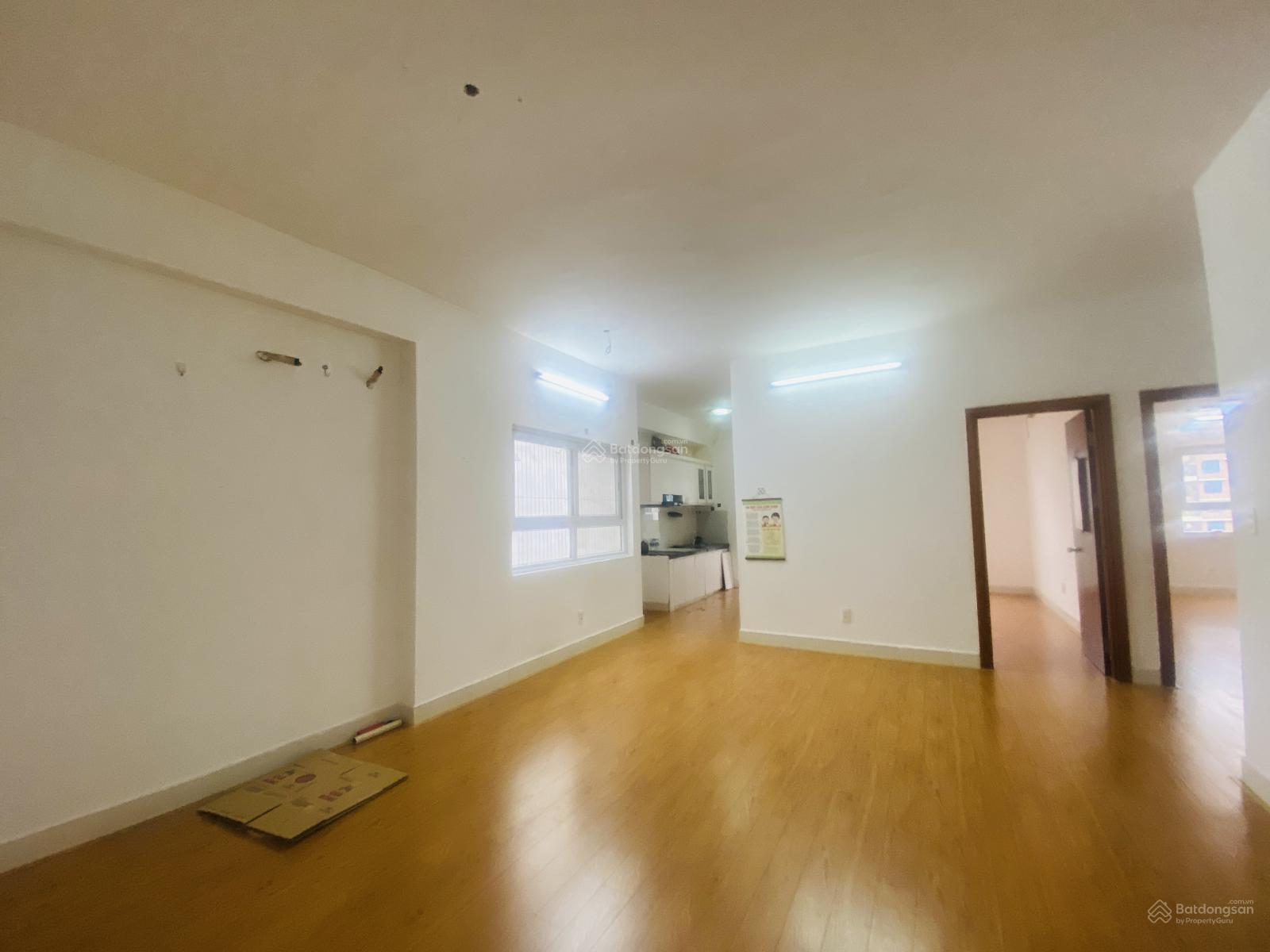 Cho thuê CC Học Viện Quốc Phòng, Nguyễn Văn Huyên, 106m2, 3 ngủ, đồ cơ bản, chỉ 13 tr/th