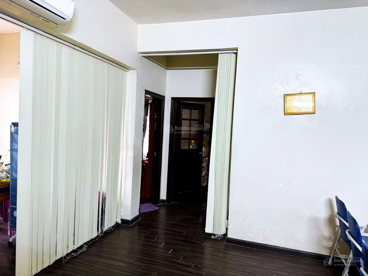 Bán nhà Chung Cư toà N05 KDT mới Pháp Vân, tầng Lộc Phát; 3 ngủ, hướng Ban Công Đông Nam, Full NT Bán nhà Chung Cư toà N05 KDT mới Pháp Vân, tầng Lộc Phát; 3 ngủ, hướng Ban Công Đông Nam, Full NT