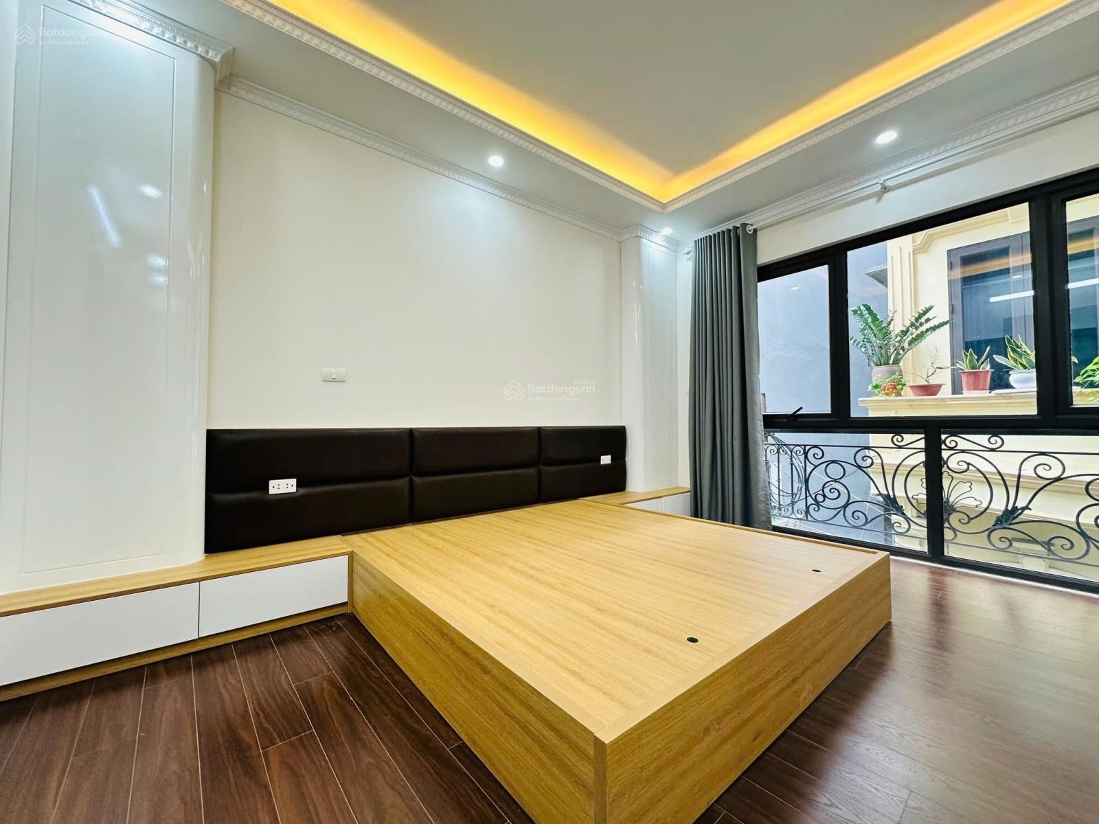 BÁN NHÀ PHỐ NGUYỄN LƯƠNG BẰNG - ĐỐNG ĐA- 30M RA MẶT PHỐ - THANG MÁY NHẬP KHẨU - NHÀ MỚI KÍNH KOONG