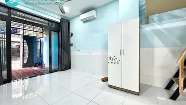 Nhà Cổng Riêng-Sân Riêng Rộng-Làm Mặt Bằng Văn Phòng-Kinh Doanh Nhỏ