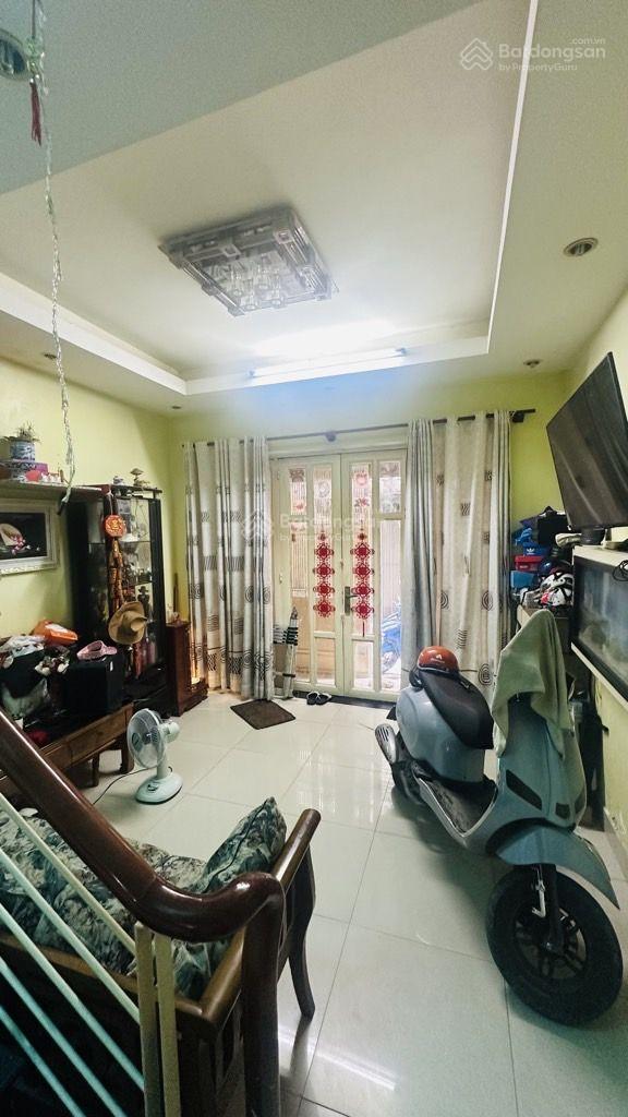 Nhà Ngon chốt Gấp 55m2 6 tỷ giáp Q10. Nhà Ngon chốt Gấp 55m2 6 tỷ giáp Q10.