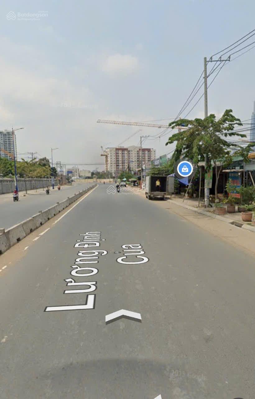 Bán nhanh lô MT lương định của DT 6x15 xây dựng hầm 7 lầu giá 270tr m2 sát giá .