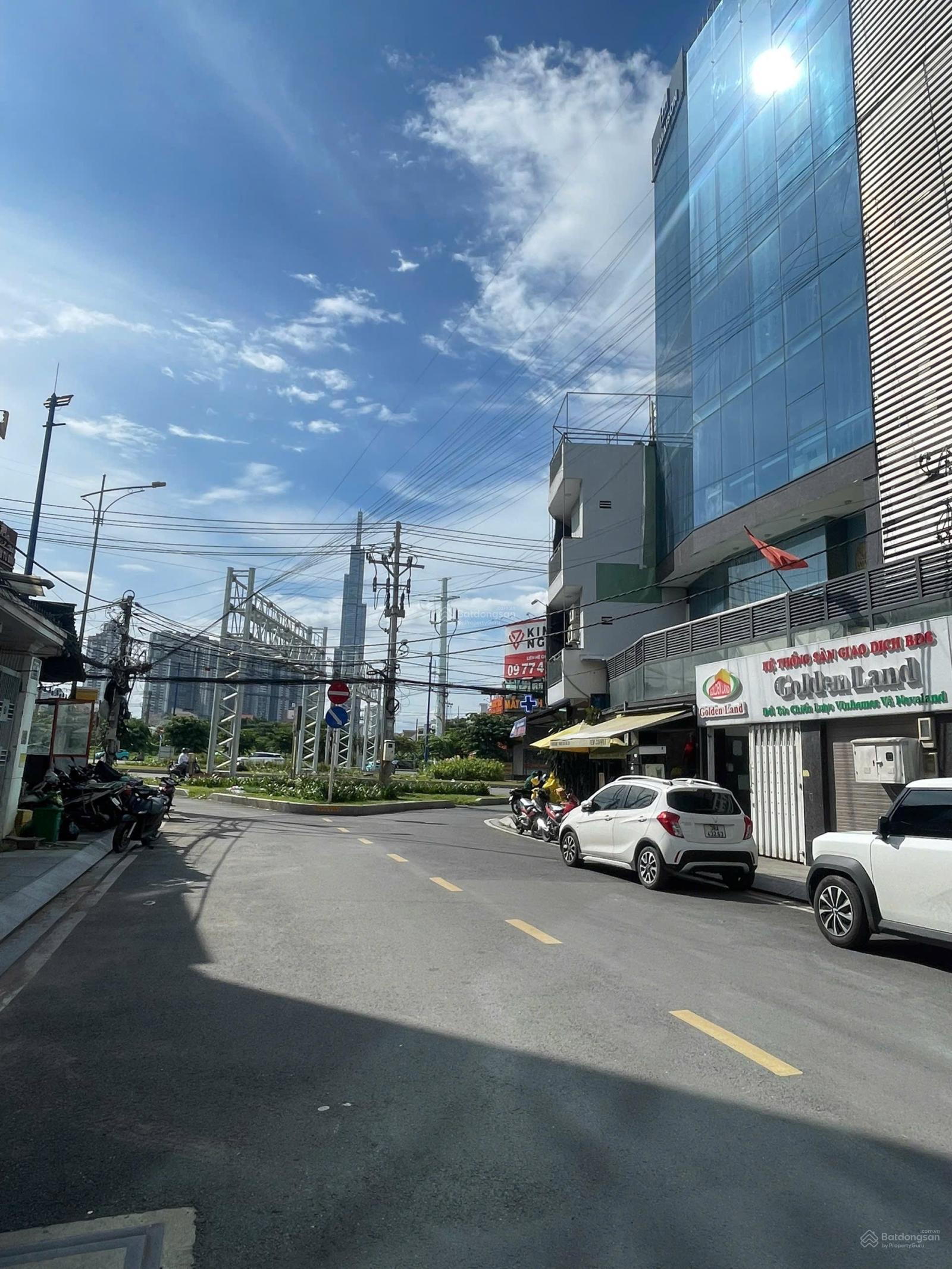 Bán nhanh lô MT lương định của DT 6x15 xây dựng hầm 7 lầu giá 270tr m2 sát giá .