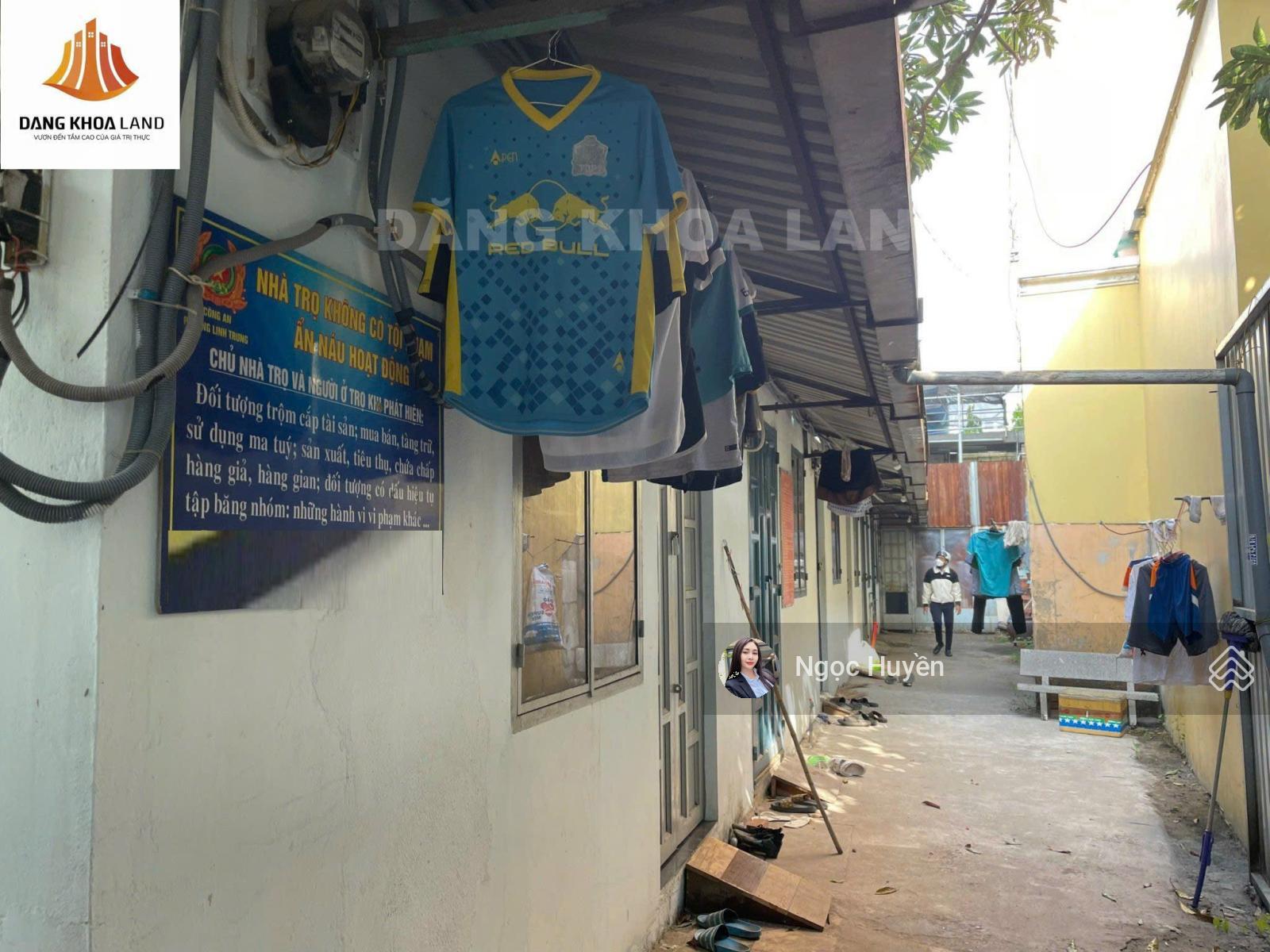 BÁN ĐẤT TẶNG DẪY TRỌ - GẦN PHẠM VĂN ĐỒNG - PHÙ HỢP XÂY MỚI -DT: 200M2-GIÁ 8,5 TỶ