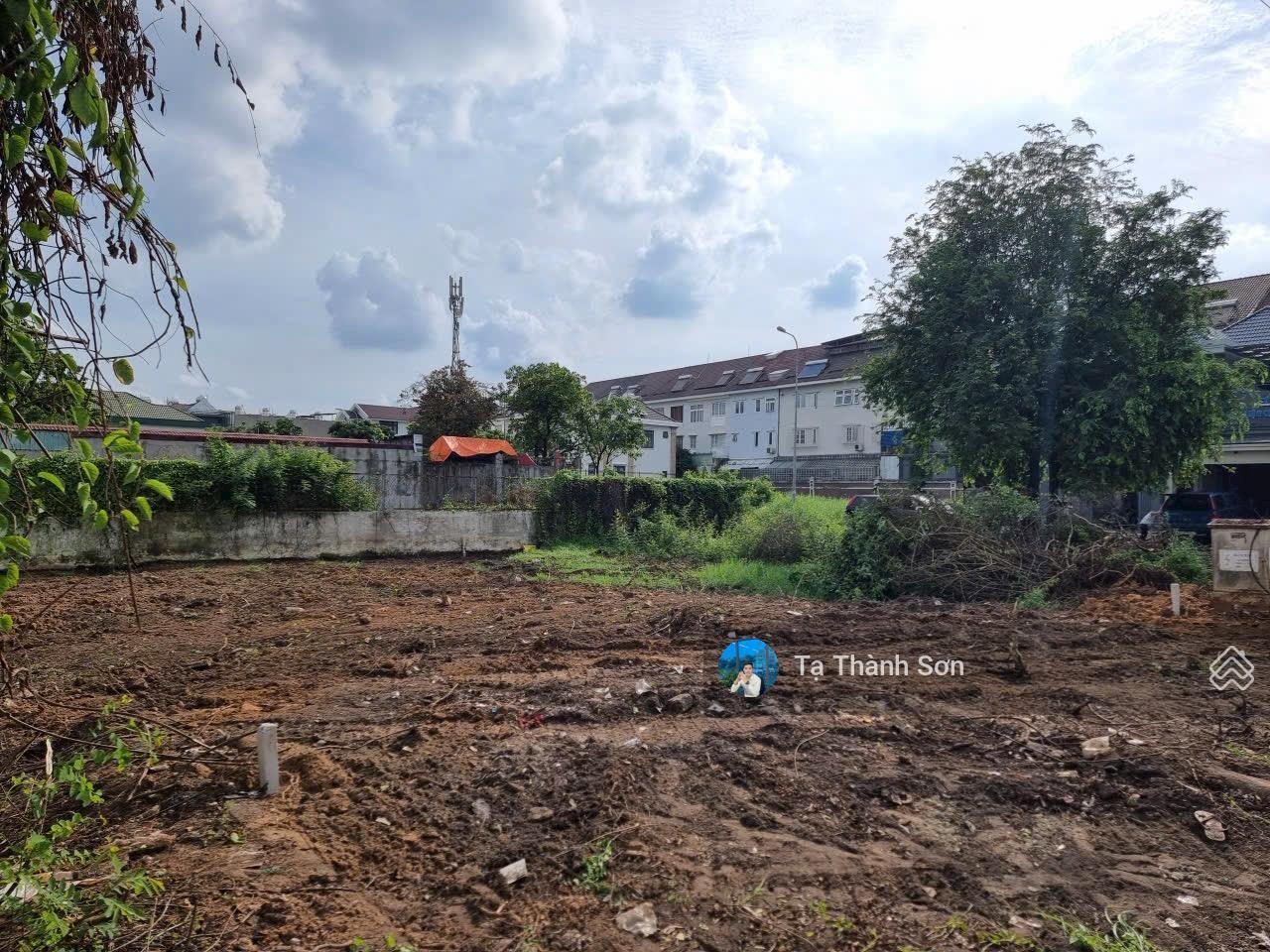 Đất biệt thự ngay đường số 12, Hiệp Bình Phước 230m2 full thổ giáp Jamona rất tiềm năng chủ gấp 14T