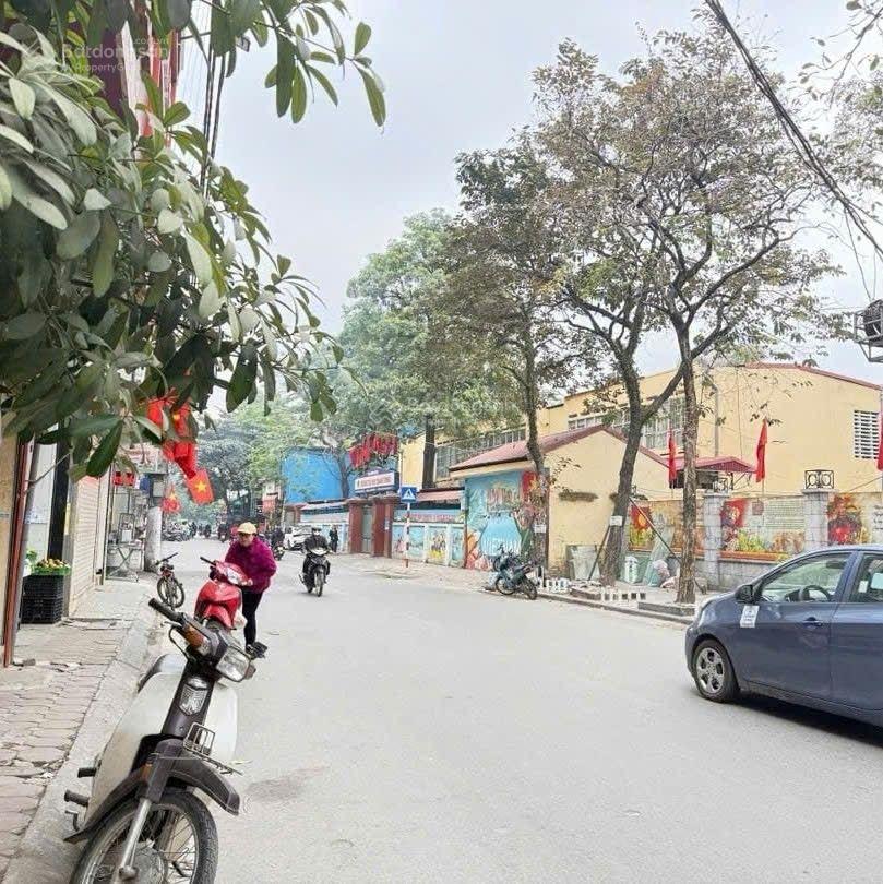 11.xx TỶ, DT 38.8m2, 5 Tầng, 4 Ngủ, Sổ A4, Gần ô tô, Ngõ ĐẶNG TIẾN ĐÔNG, ĐỐNG ĐA 11.xx TỶ, DT 38.8m2, 5 Tầng, 4 Ngủ, Sổ A4, Gần ô tô, Ngõ ĐẶNG TIẾN ĐÔNG, ĐỐNG ĐA