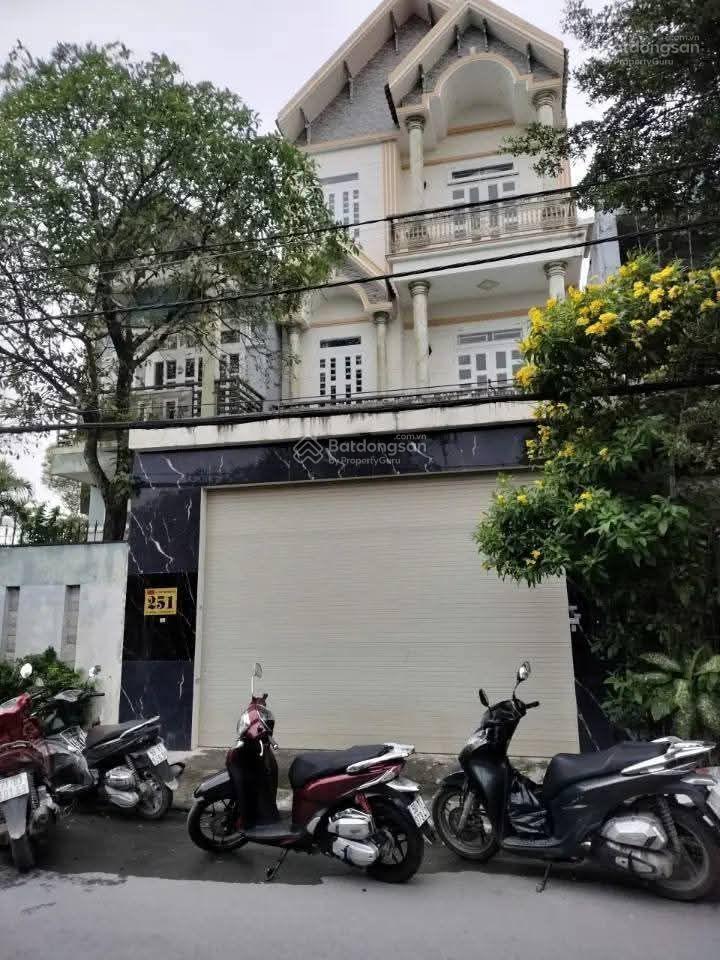 CẦN bán nhà mặt tiền đường nhựa TTT 13