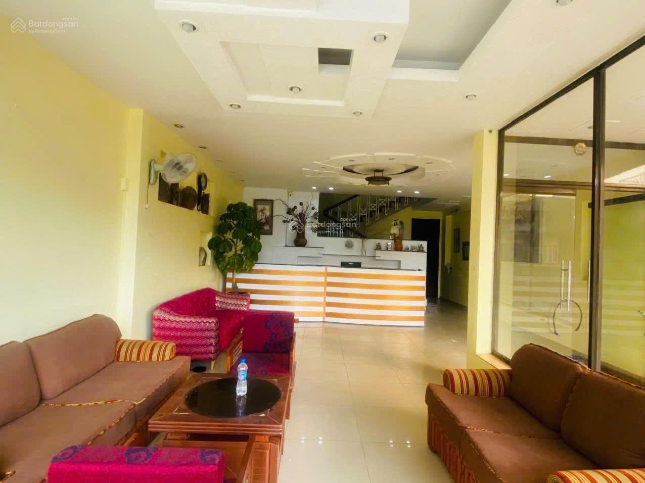 Cho thuê khách sạn ngay trung tâm Phường 5 Đà Lạt . Uyên 0948 676 *** Cho thuê khách sạn ngay trung tâm Phường 5 Đà Lạt . Uyên 0948 676 ***