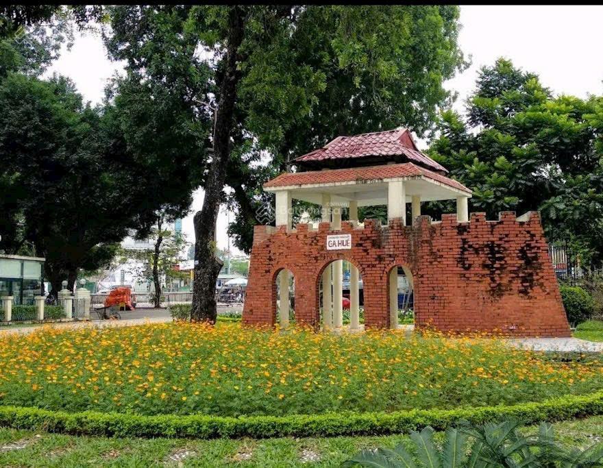 Nhà lô góc Nguyễn Đình Chiểu 70m 4T MT 5.5m Ô tô vào nhà 3 bước ra CV Thống Nhất- 35 tỷ( tl)