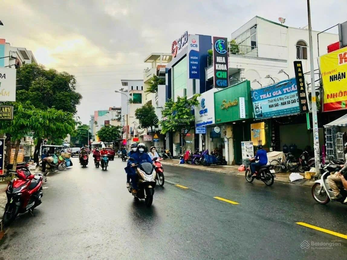 Mặt tiền đường Phạm Văn Hai. 4,2x20m. 4 tầng thang máy. giá 22,3 tỷ