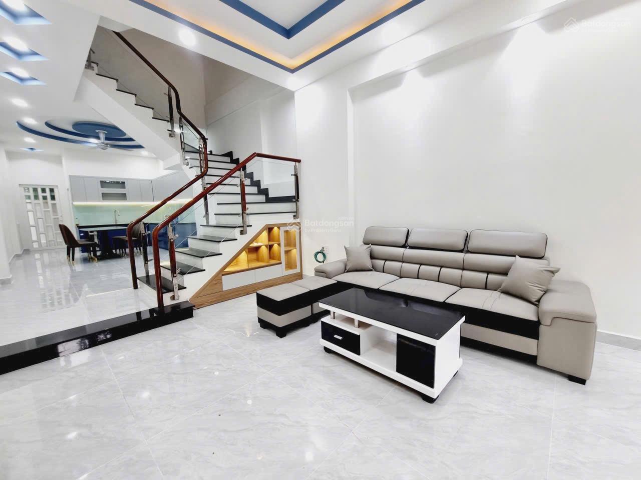HOT NHÀ ĐẸP GIỮA TRUNG TÂM DĨ AN GIÁ CỰC MỀM CHỈ 1TỶ100/70m2 CÁCH NHÀ THỜ DĨ AN 100M