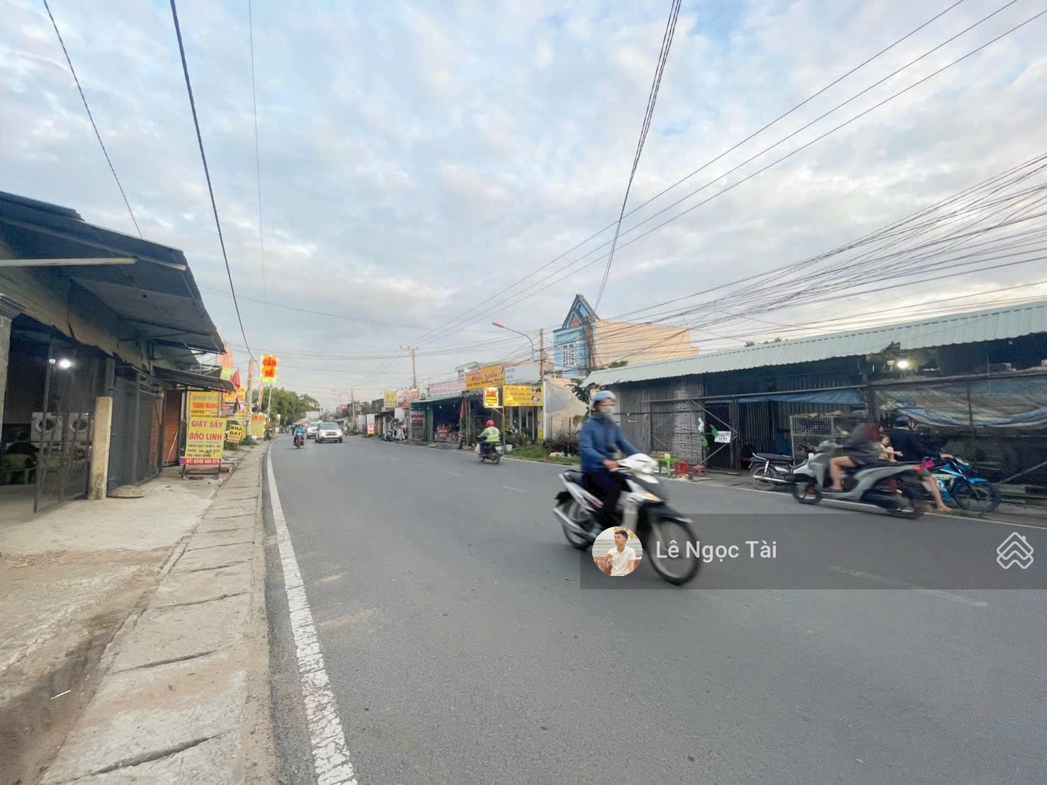 Đất mặt Tiền Chợ Đình 5x40m giá 3ty9