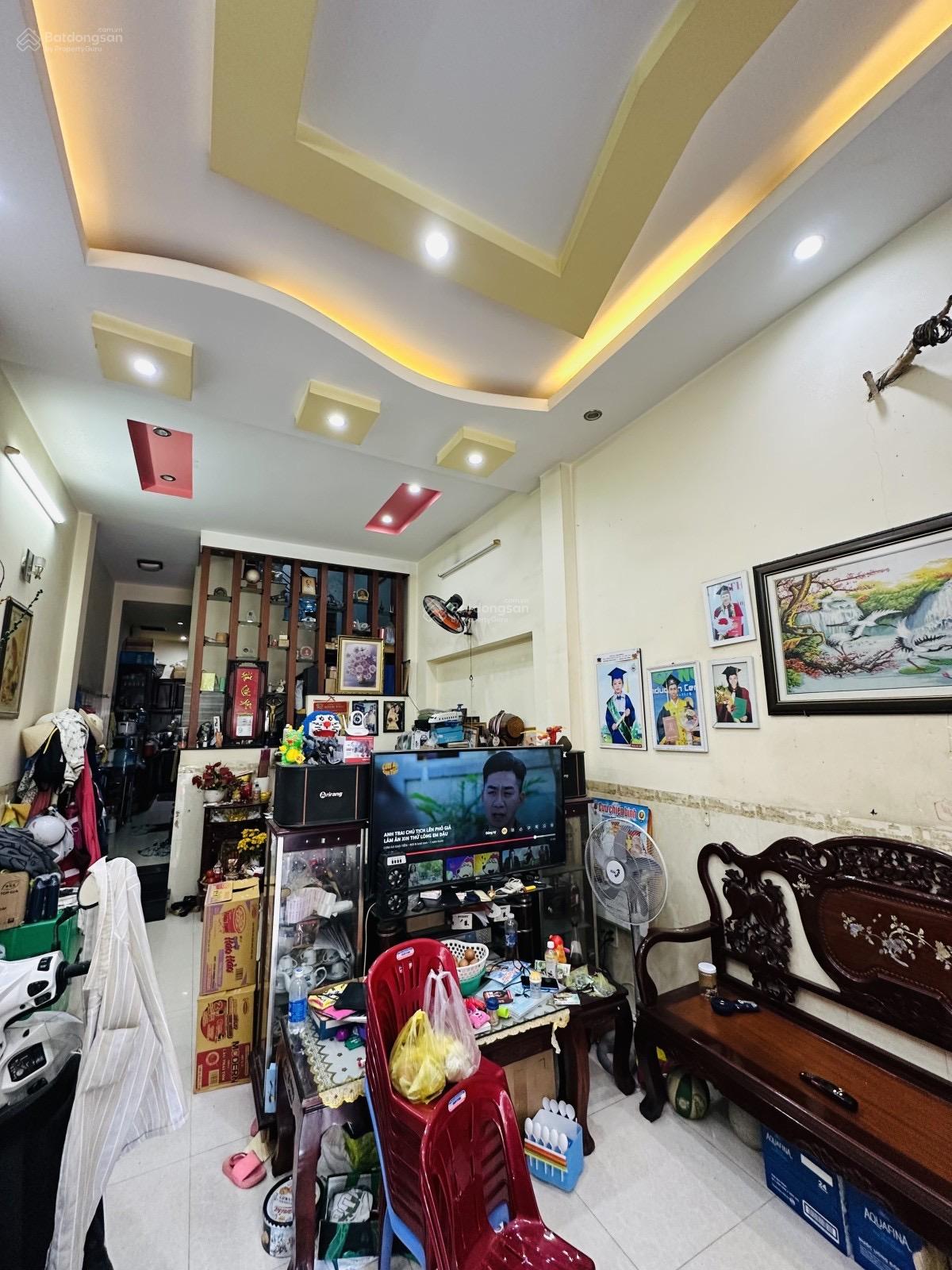 Giảm 700Tr. 3 Tầng DT 63m2 Oto đậu cửa 1 Sẹc Phan Sào Nam chính chủ lâu năm chỉ còn 8,3 tỷ sổ đẹp