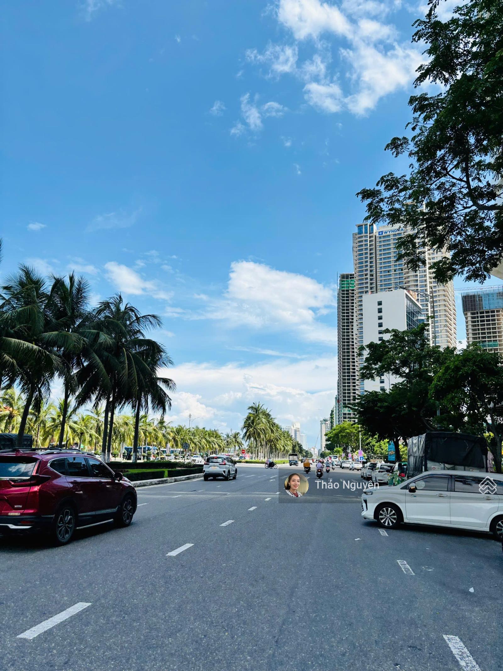 Hàng hiếm lô góc 2 mặt tiền đường 10m5 Hồ Nghinh và 5m5 - diện tích 247m2 thích hợp xây cao tầng