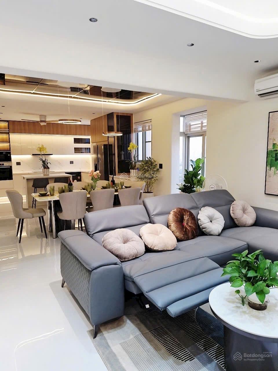 Bán căn hộ Penhouse Sky Garden II, giá 17,5 tỷ, 265m2, Q7, HCM, giá tốt, chính chủ