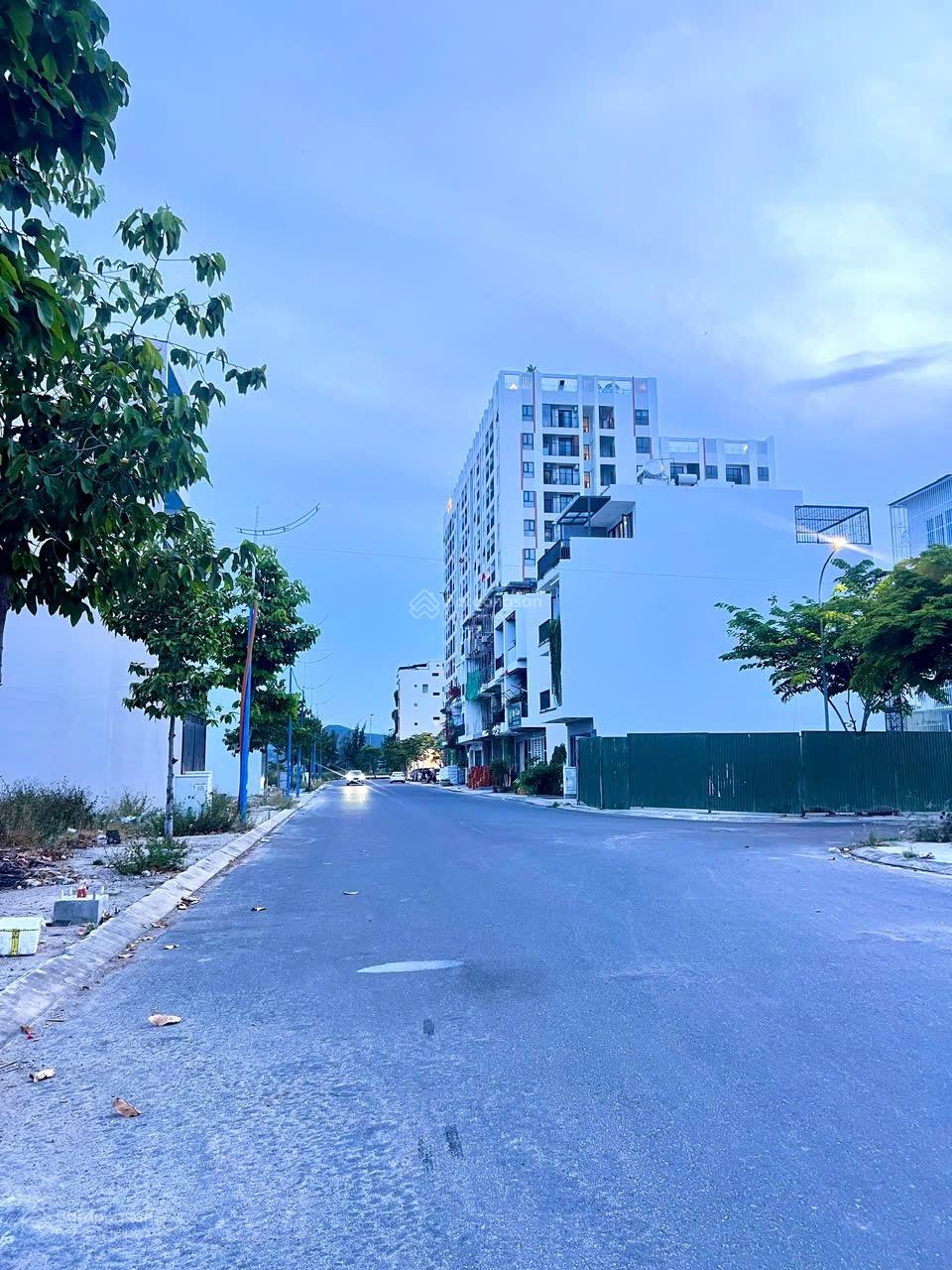 Bán Lô Đất đường A3 KĐT VCN Phước Long 1- View công viên chỉ 6.7tỉ