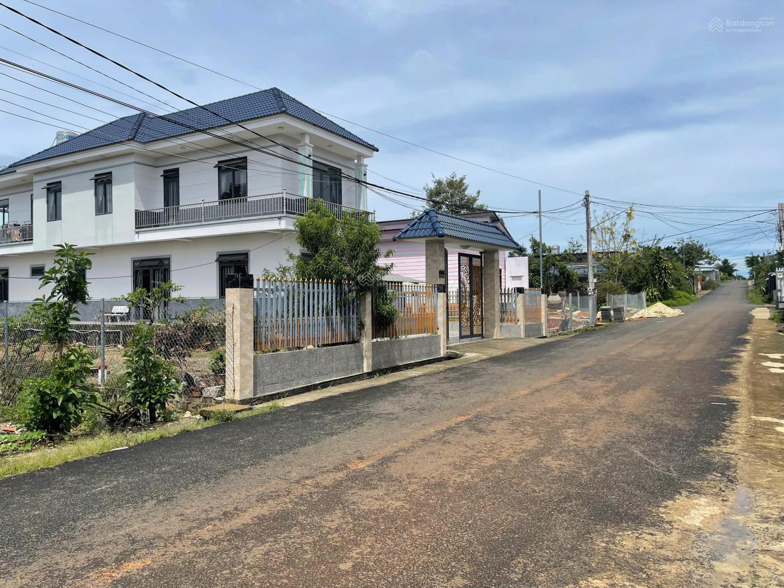 Đất Lê Phụng Hiểu - Bảo Lộc - DT 509m2 (10mx50m) sẵn 200m2 thổ cư đường nhựa lớn 2oto né nhau Đất Lê Phụng Hiểu - Bảo Lộc - DT 509m2 (10mx50m) sẵn 200m2 thổ cư đường nhựa lớn 2oto né nhau