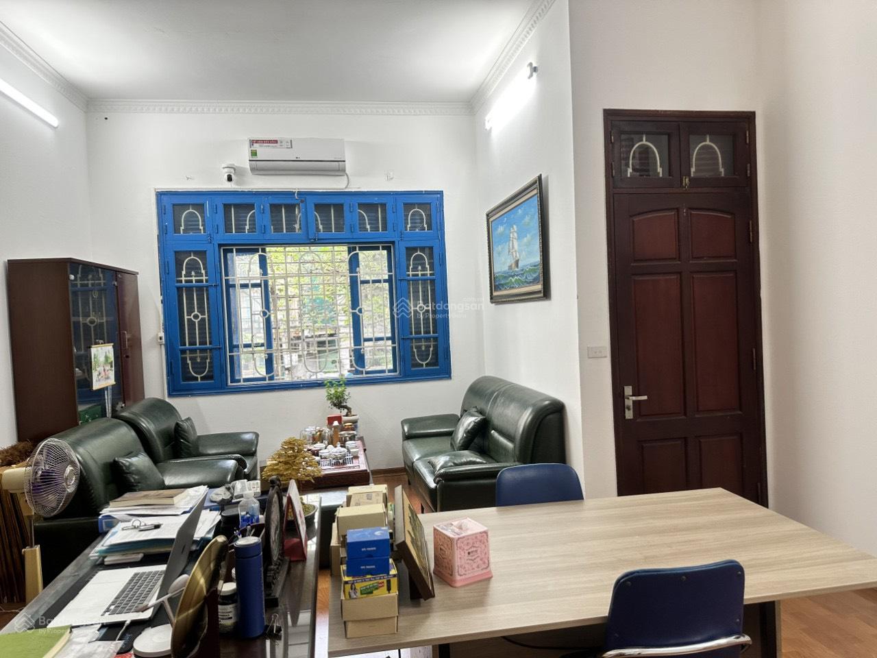 Chính chủ bán nhà mặt ngõ ô tô tránh Nghĩa Đô, phân lô, 50m, Mt 5m, 5 tầng, ngõ thẳng, thông, KD,VP