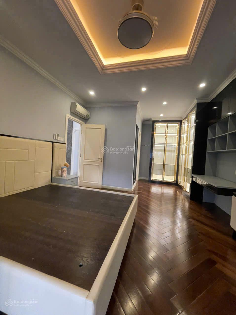 Biệt thự đẳng cấp siêu khan hiếm khu Compound Nguyễn Trọng Tuyển - DT: 10x20m - 4 tầng - Giá 49 tỷ